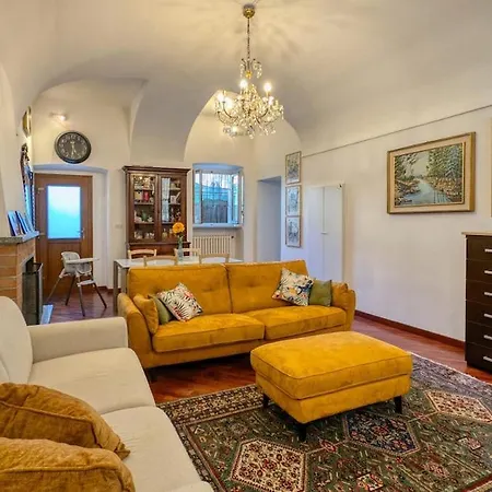 San Martino - 2 Bedrooms 2 Bathrooms Apartment Asti