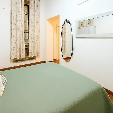 San Martino - 2 Bedrooms, 2 Bathrooms, Private Garage Apartment Asti